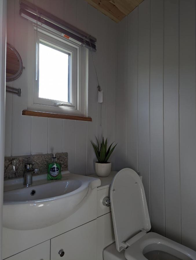 Bespoke Luxury Huts With Hot Tubs. Located In The Black Mountains. Llanveynoe Eksteriør billede